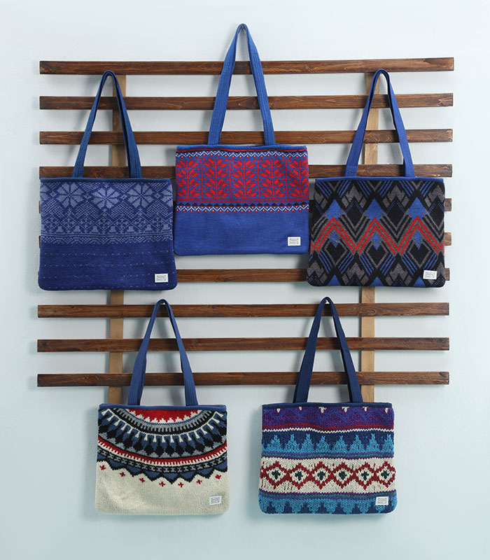 Wool-Tote-Bag-Royal-Blue-Image