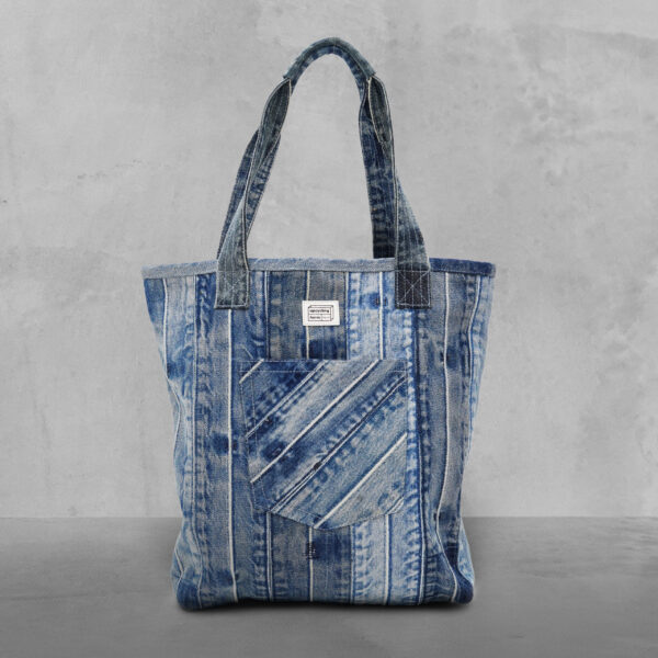Ocean Chevron Tote
