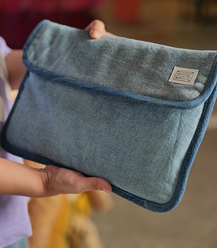 Denim-Laptop-Sleeves-Shop-Image